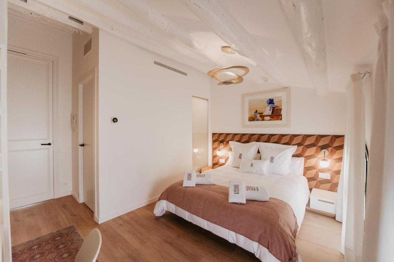 Petit Luxe Volta Bed and Breakfast Terrassa Exteriör bild